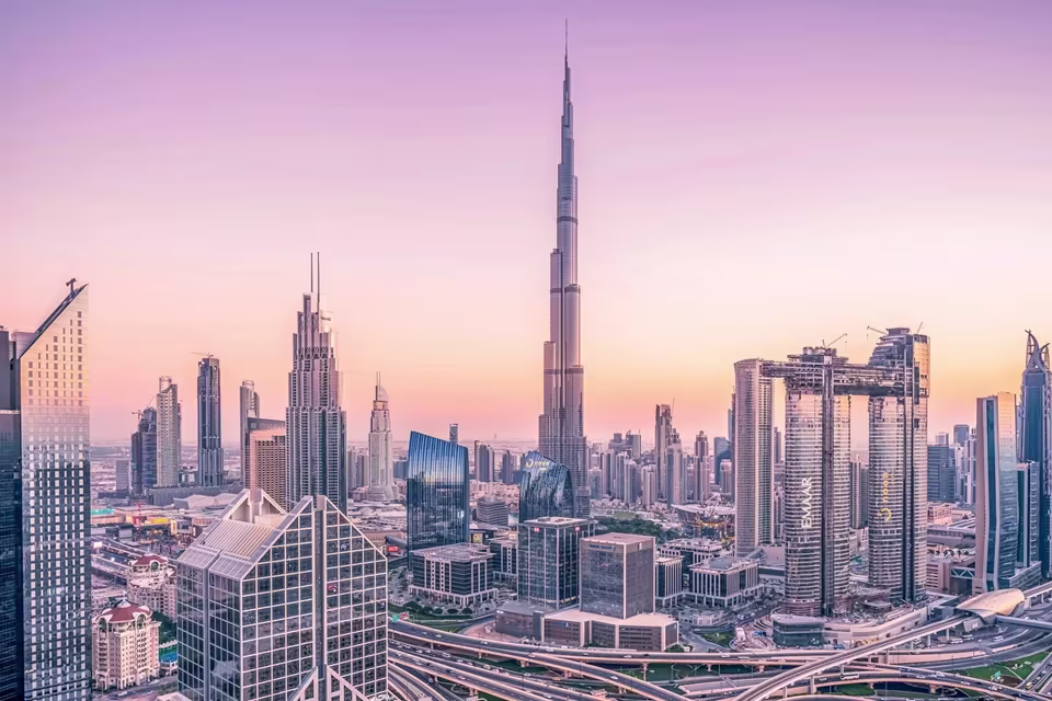 A stunning view of the Dubai skyline at sunset, representing new opportunities.